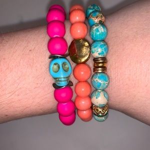 Fun skull bracelet set